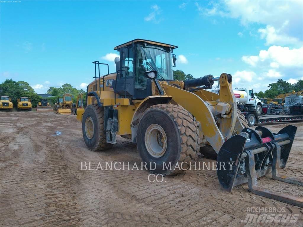 CAT 966M Kolové nakladače