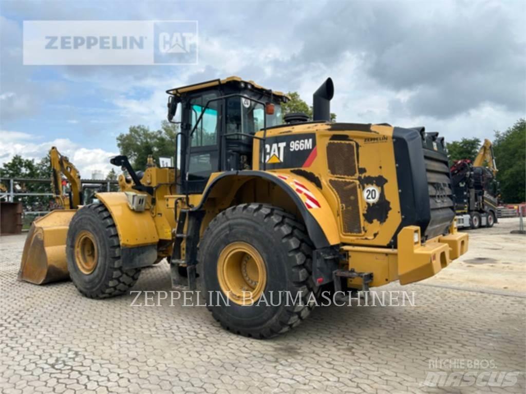 CAT 966M Kolové nakladače