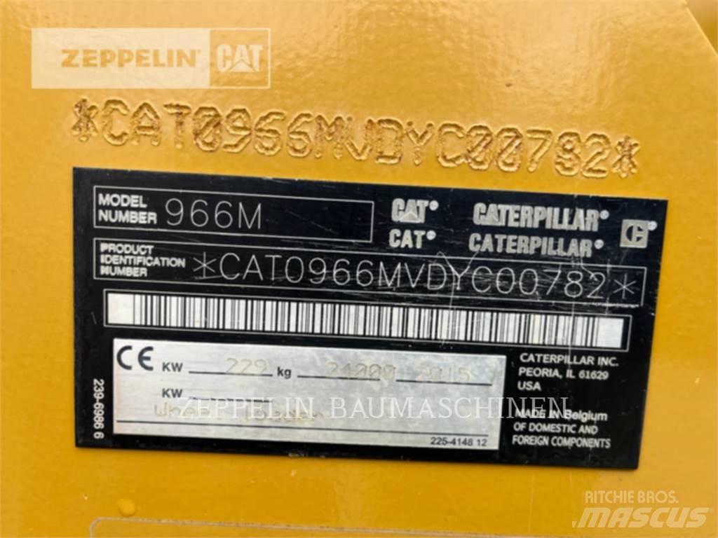 CAT 966M Kolové nakladače