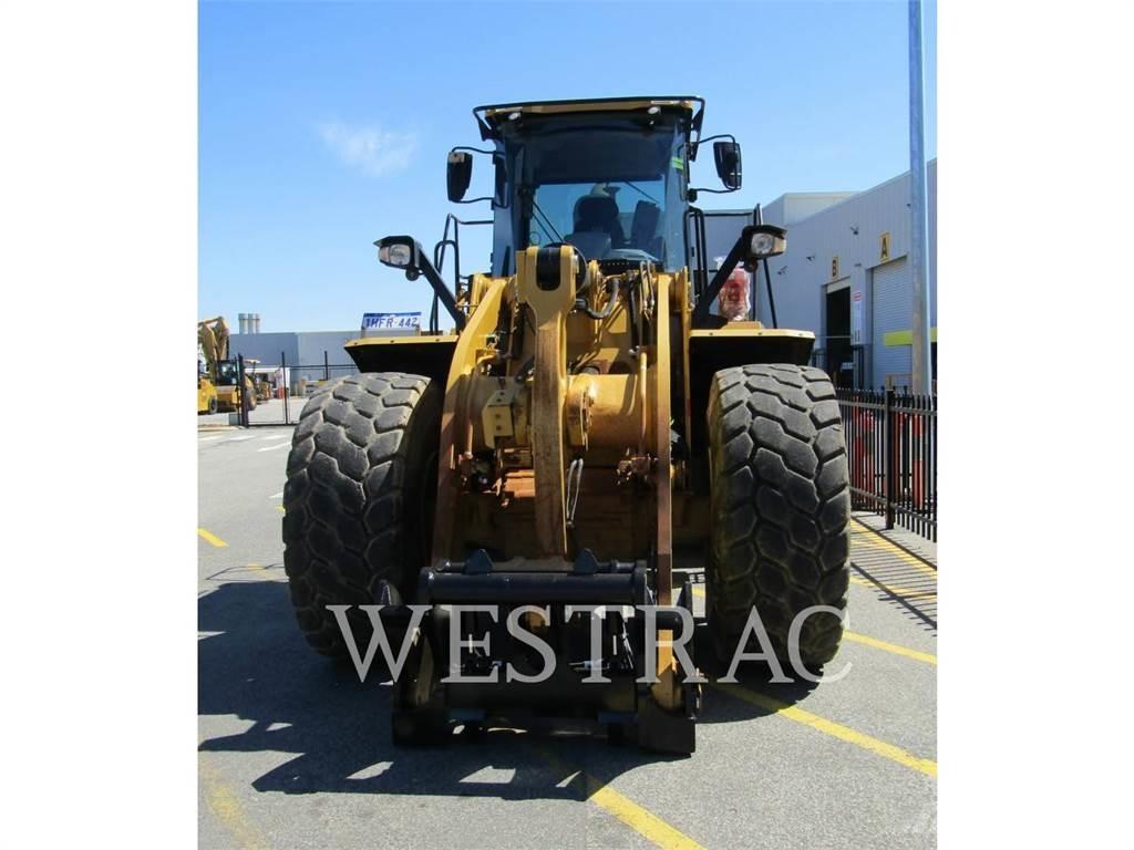 CAT 966M Kolové nakladače