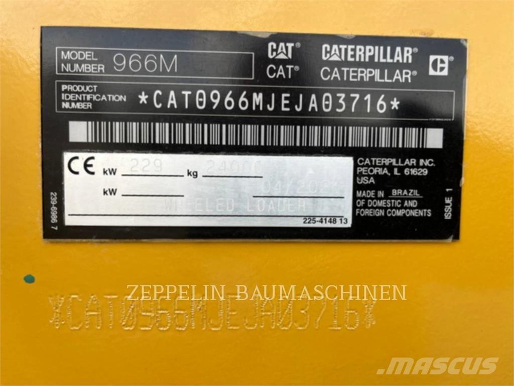 CAT 966M Kolové nakladače