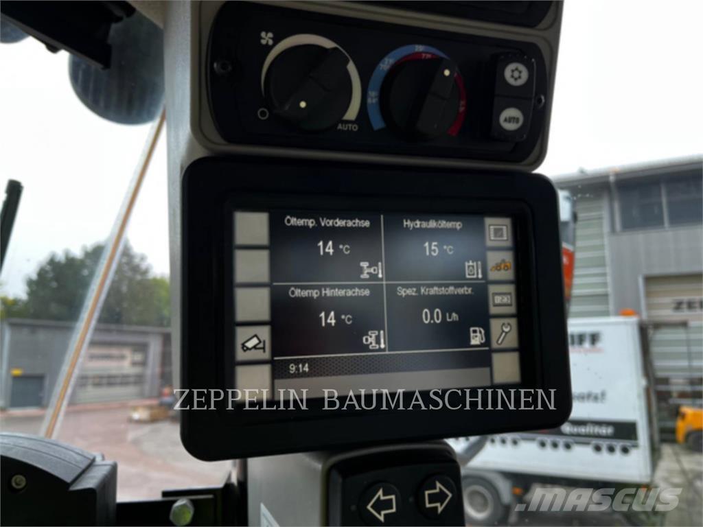 CAT 966M Kolové nakladače