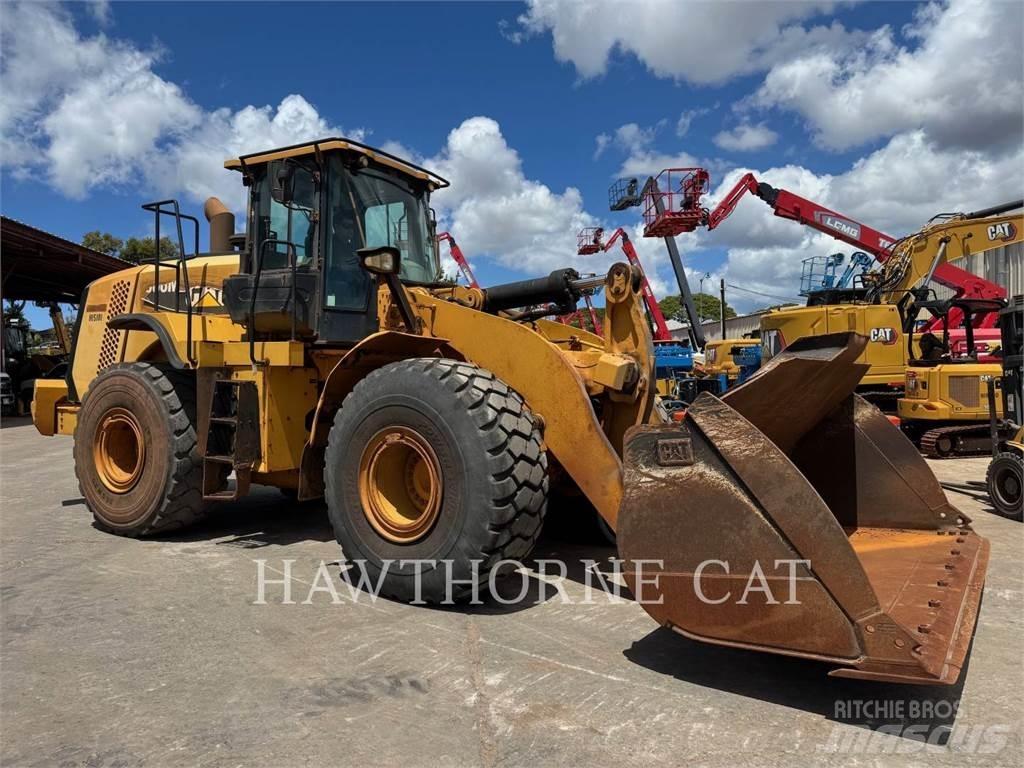 CAT 966M Kolové nakladače