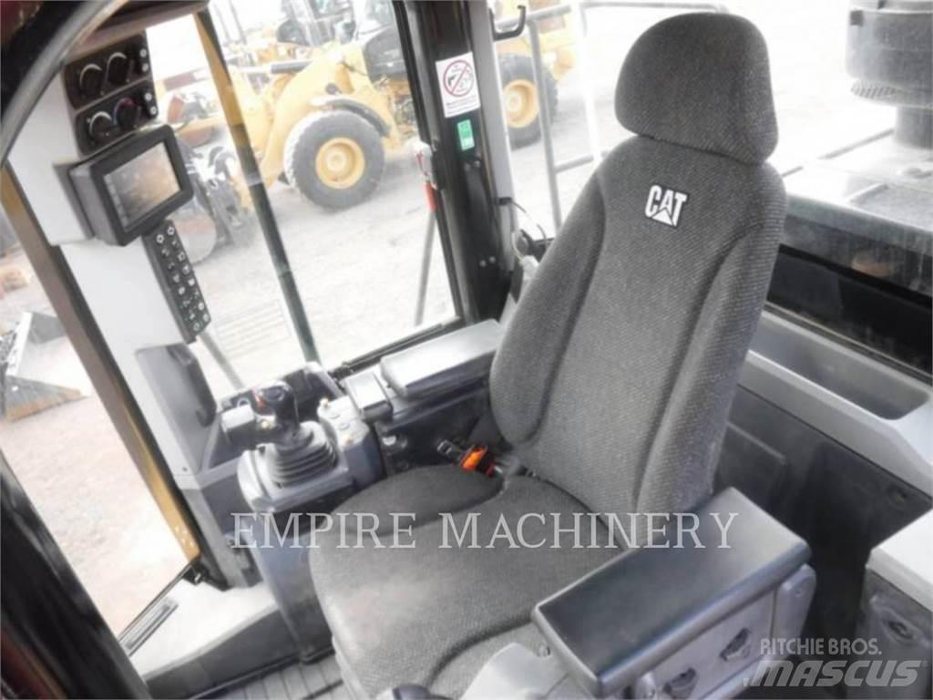 CAT 966M FC Kolové nakladače
