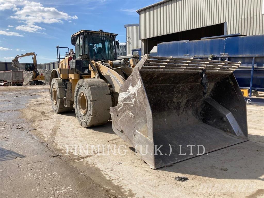 CAT 966M HL Kolové nakladače