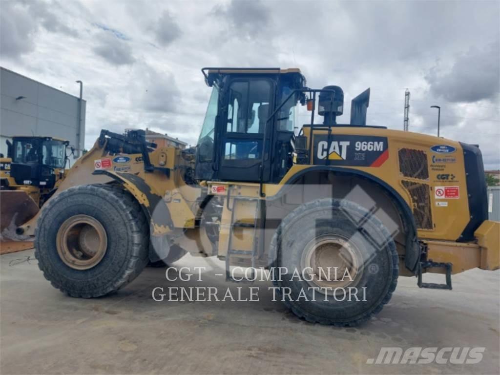 CAT 966M XE Kolové nakladače