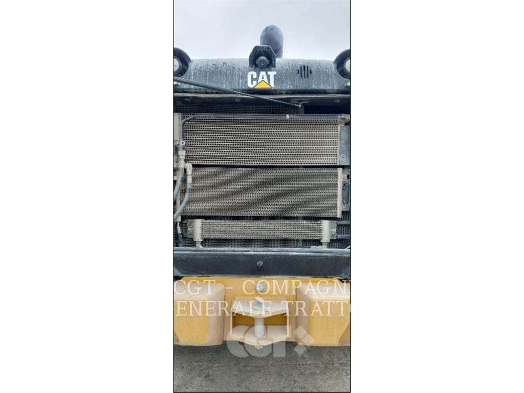 CAT 966M XE Kolové nakladače
