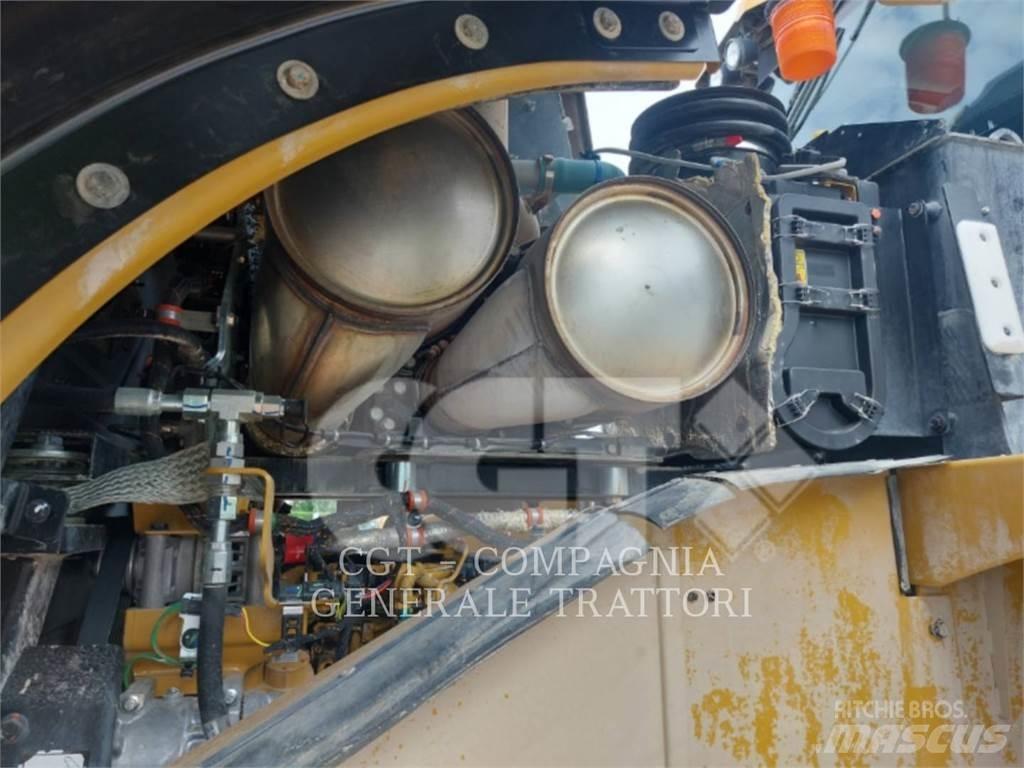 CAT 966M XE Kolové nakladače