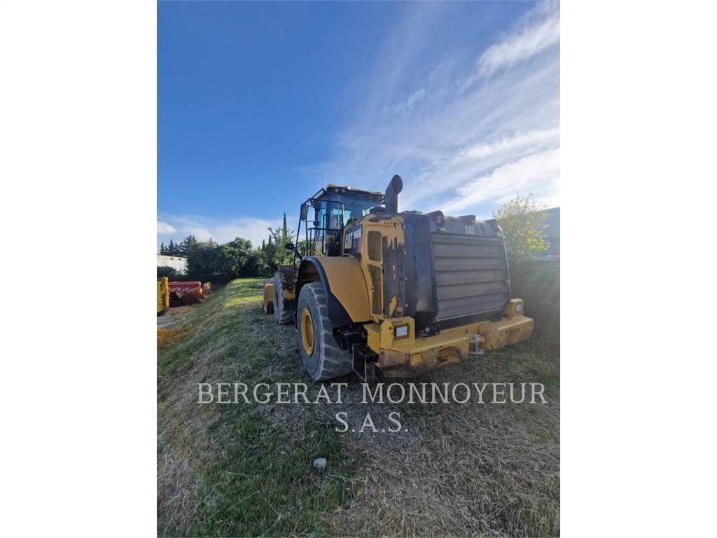 CAT 966M XE Kolové nakladače