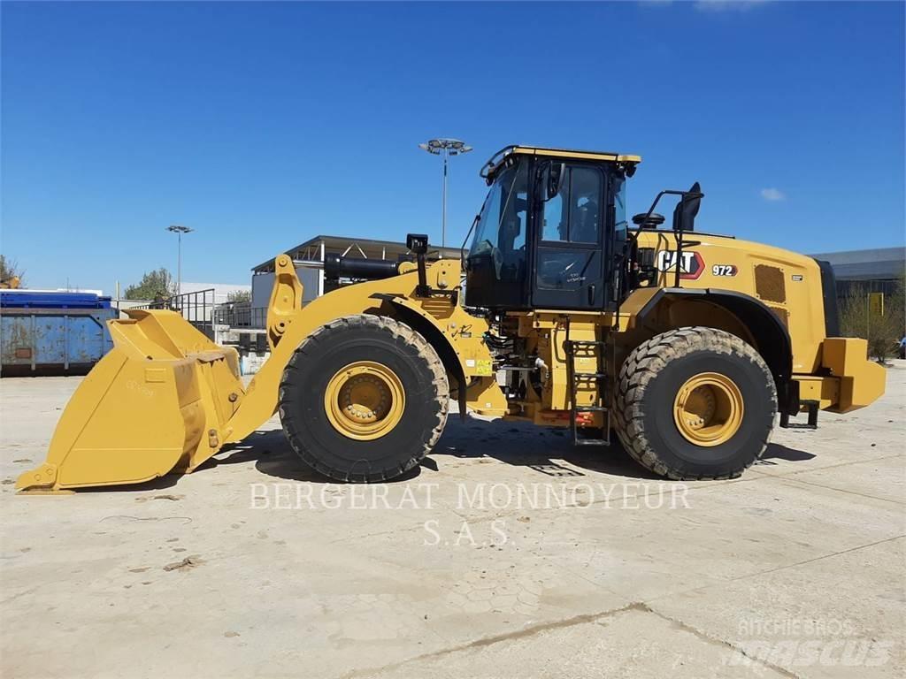CAT 972 Kolové nakladače