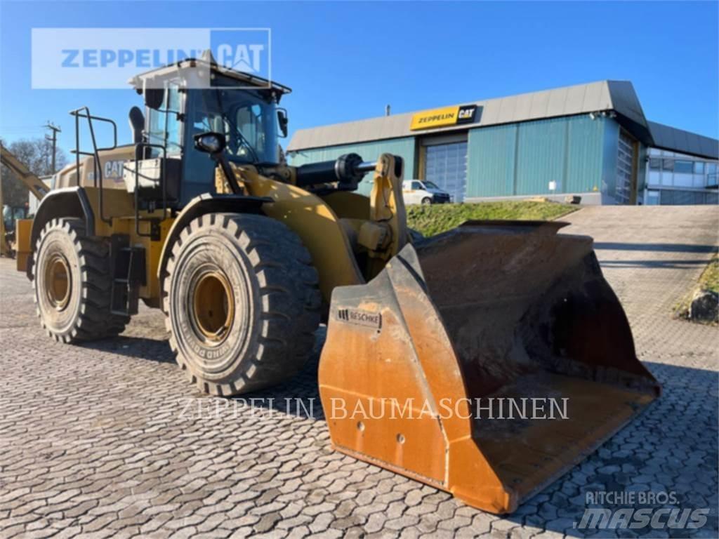 CAT 972 Kolové nakladače