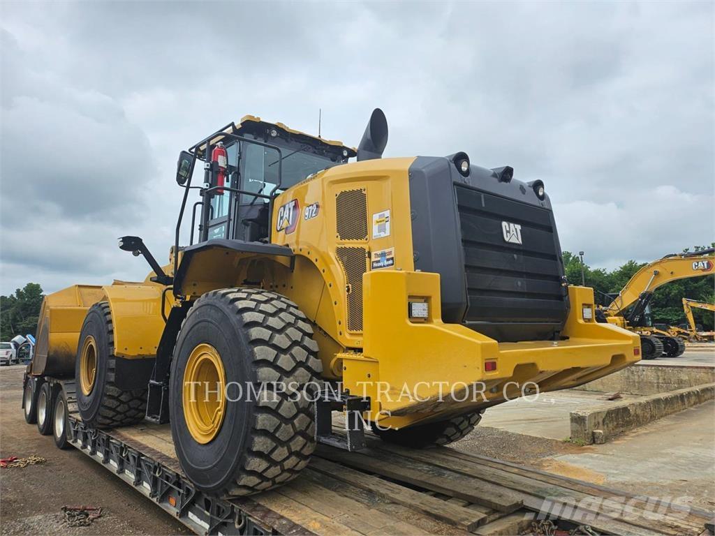 CAT 972 Kolové nakladače