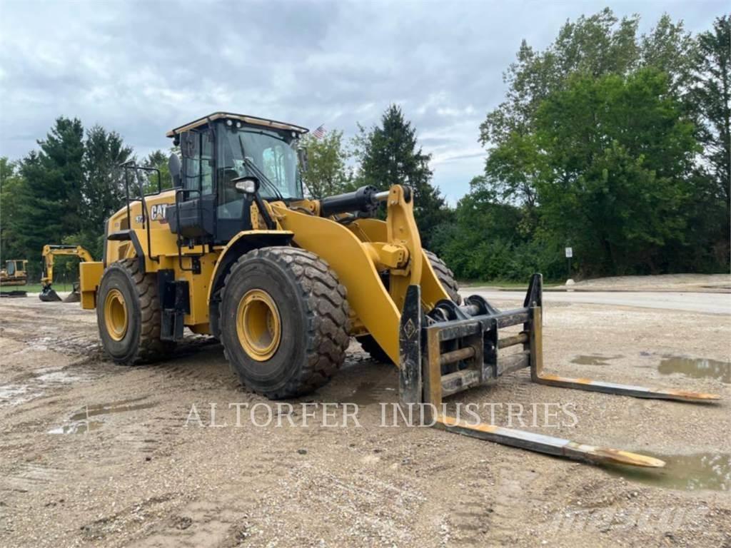CAT 972-14 Kolové nakladače