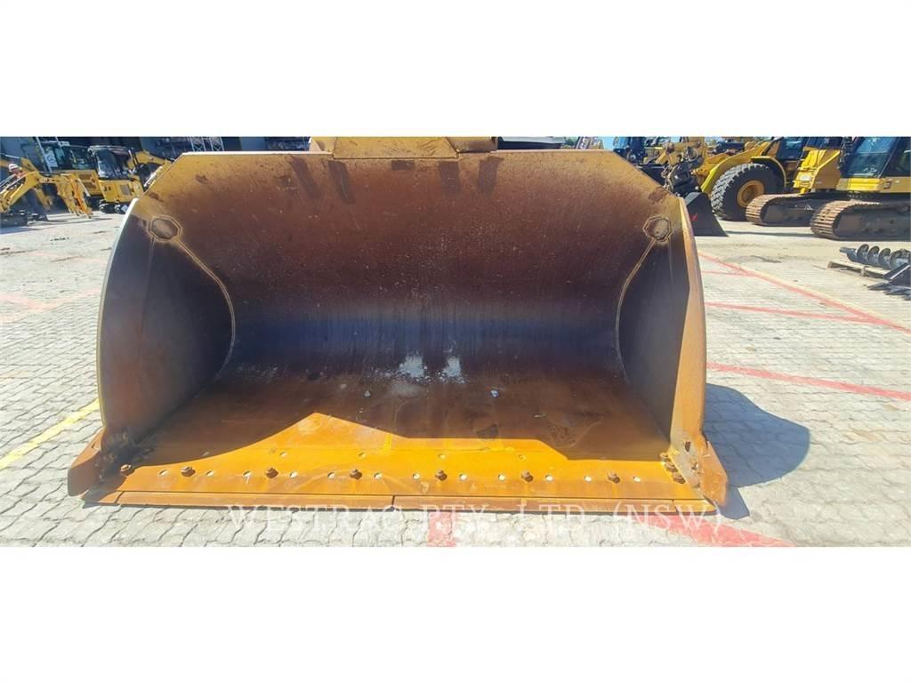 CAT 972-14 Kolové nakladače