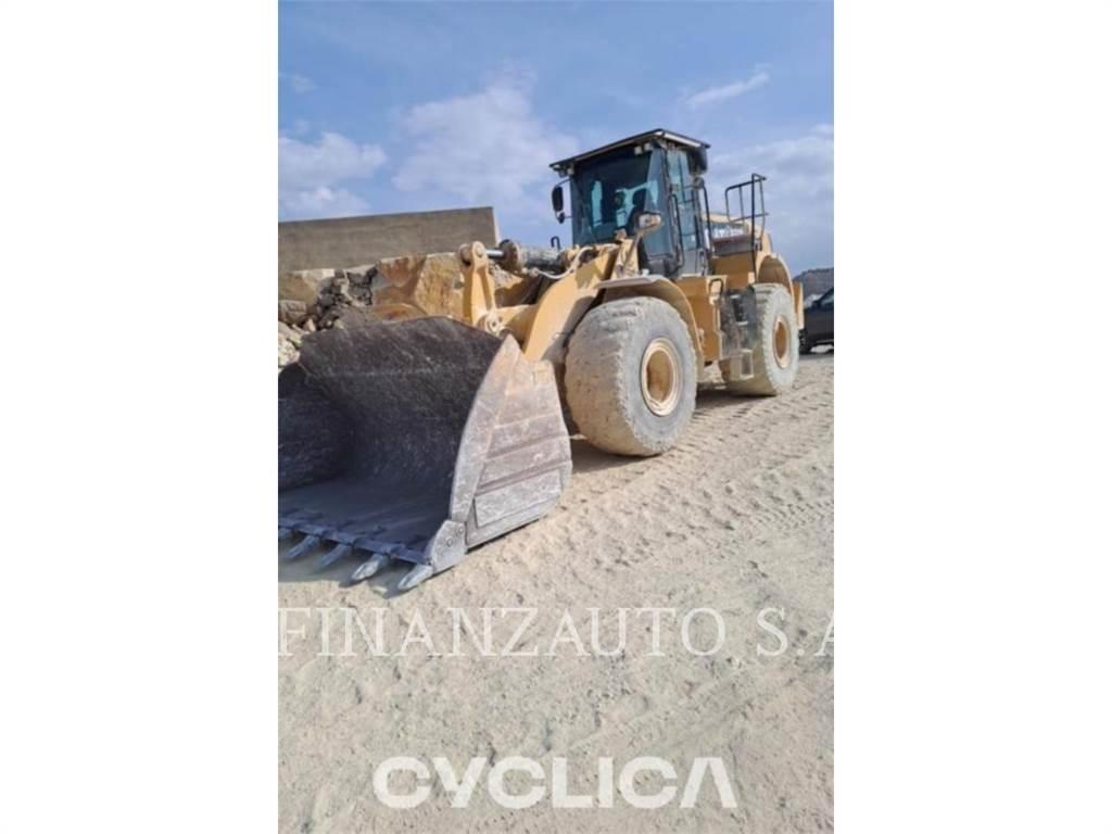 CAT 972K Kolové nakladače