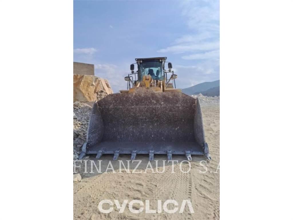 CAT 972K Kolové nakladače