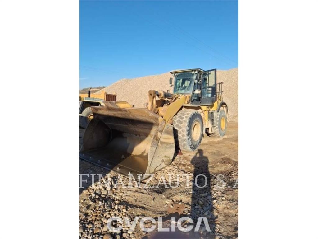 CAT 972K Kolové nakladače