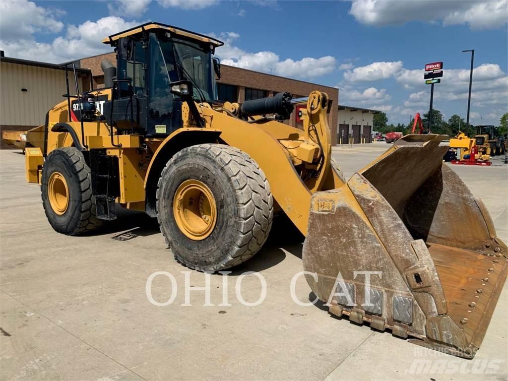 CAT 972M Kolové nakladače
