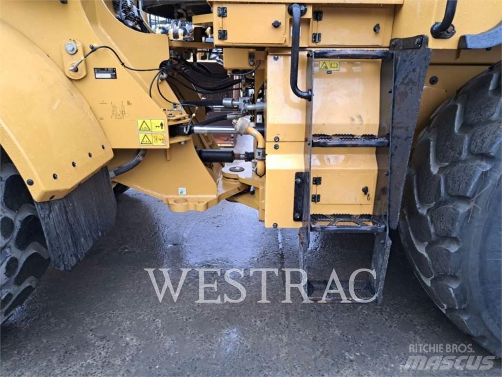 CAT 972M Kolové nakladače