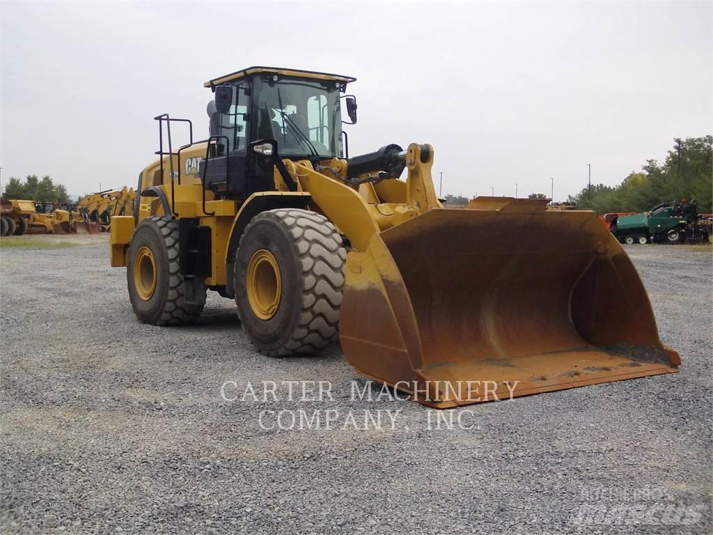 CAT 972M Kolové nakladače