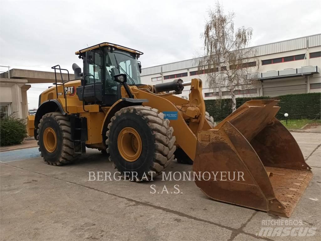 CAT 972M Kolové nakladače