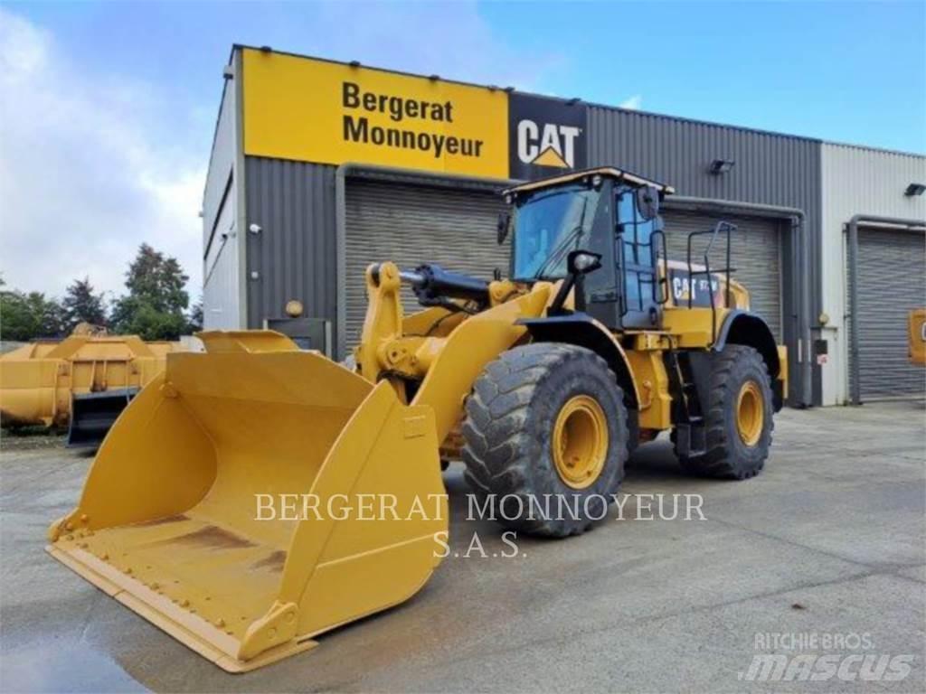 CAT 972M Kolové nakladače