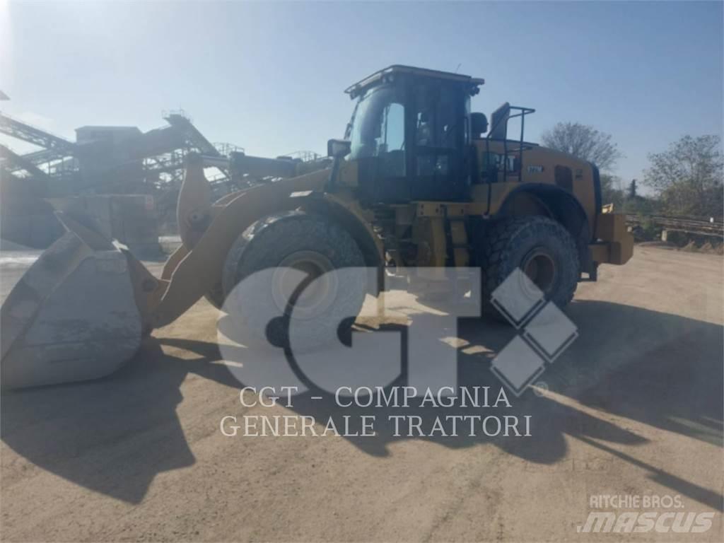 CAT 972M Kolové nakladače