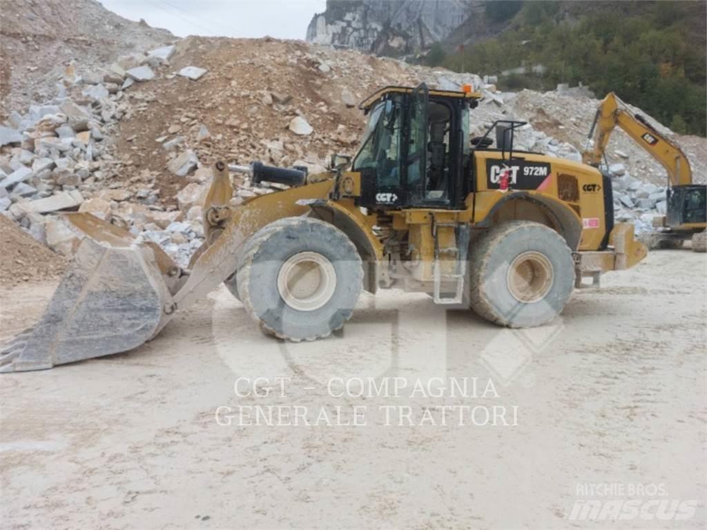 CAT 972M Kolové nakladače