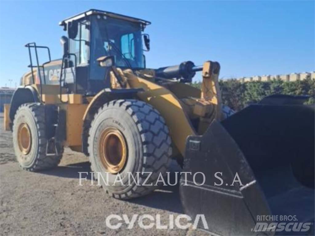 CAT 972M Kolové nakladače