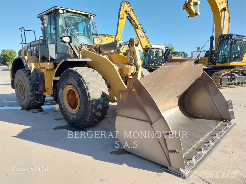 CAT 972M Kolové nakladače