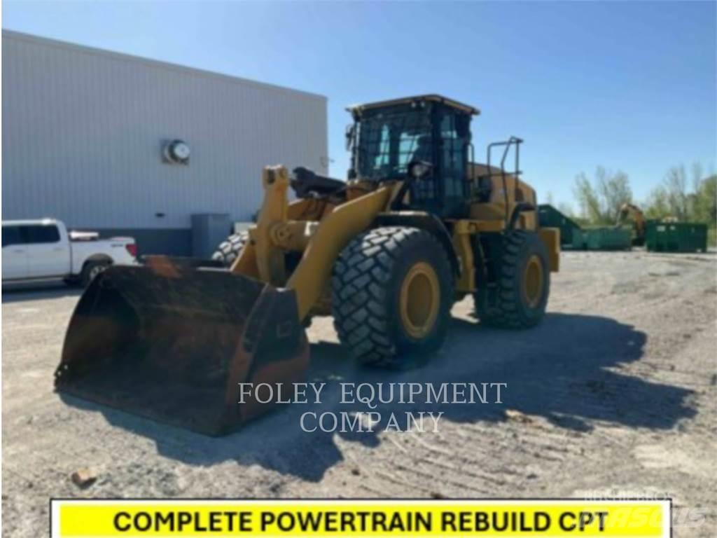 CAT 972M Kolové nakladače