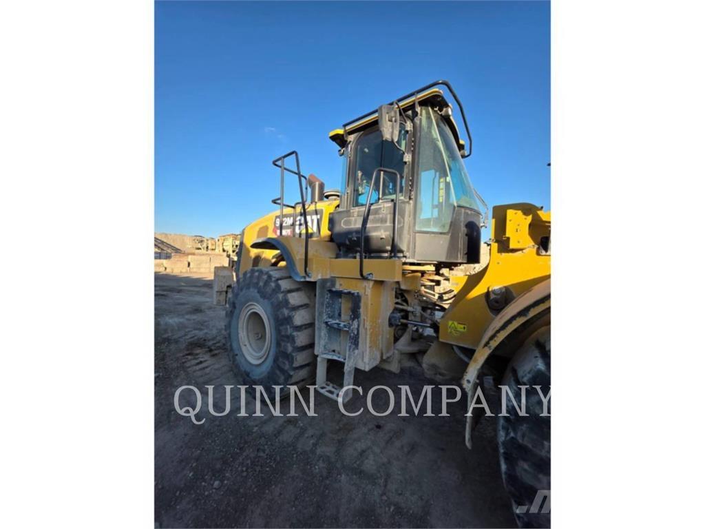 CAT 972M Kolové nakladače