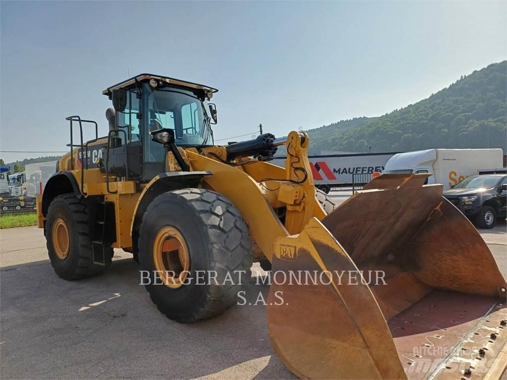 CAT 972M XE Kolové nakladače