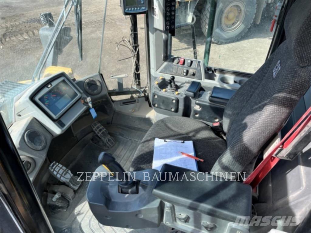 CAT 972MXE Kolové nakladače