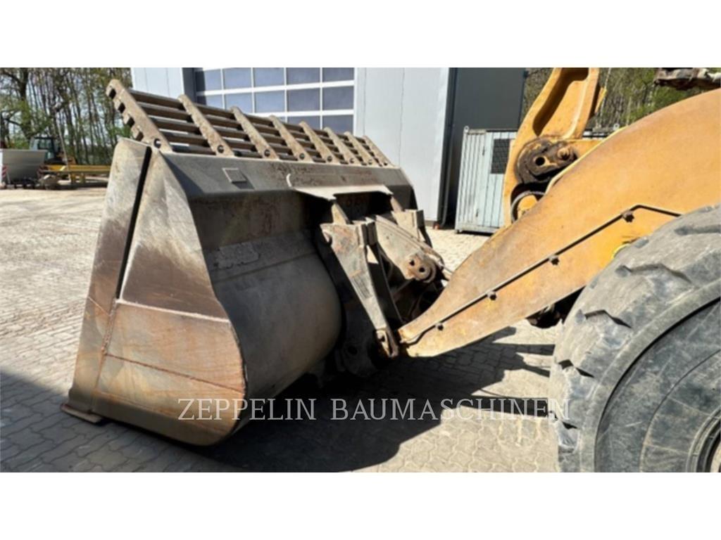 CAT 972MXE Kolové nakladače