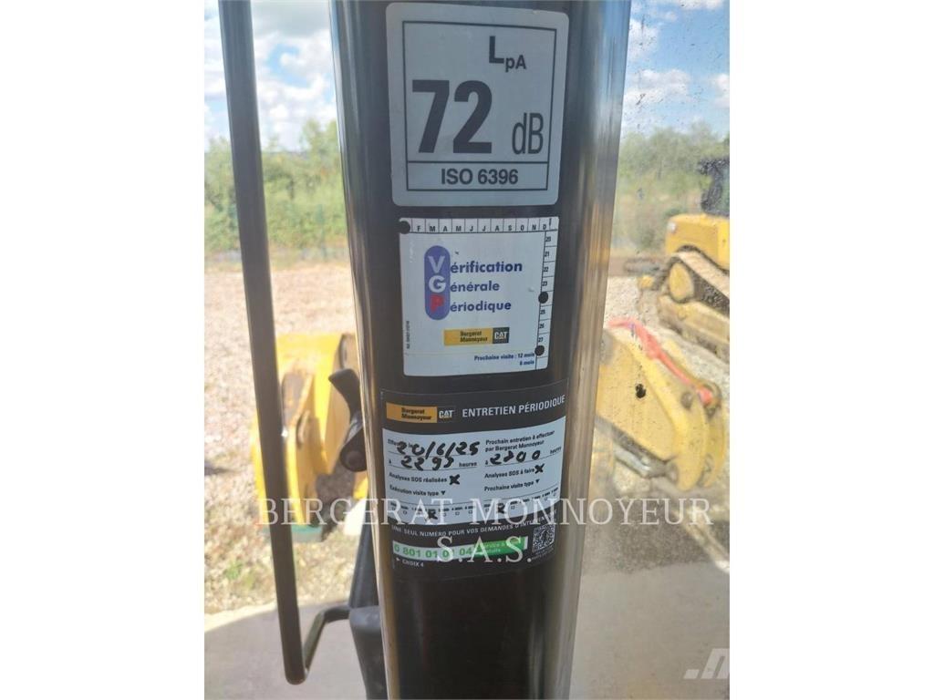 CAT 980 Kolové nakladače