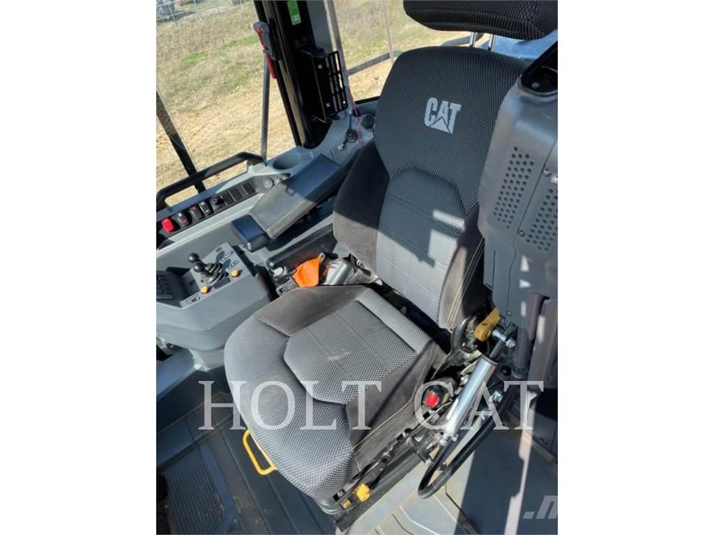 CAT 980 Kolové nakladače
