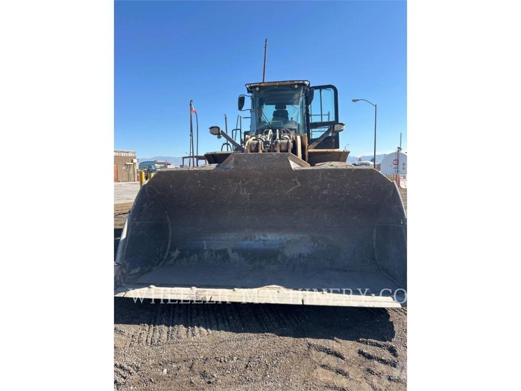 CAT 980 Kolové nakladače