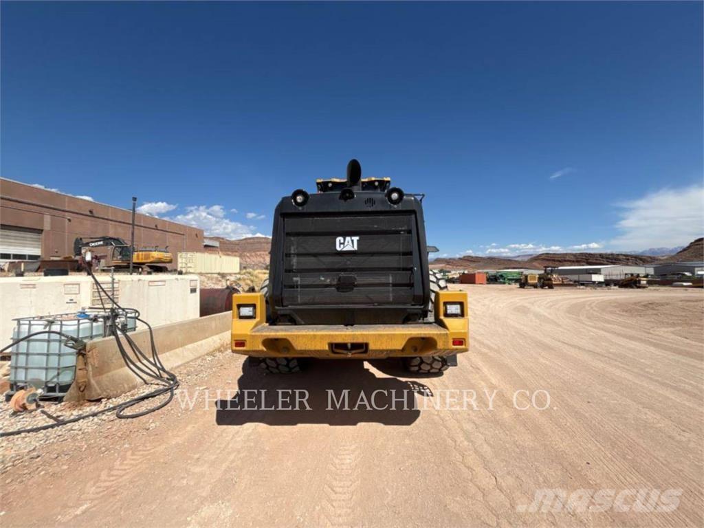 CAT 980 Kolové nakladače