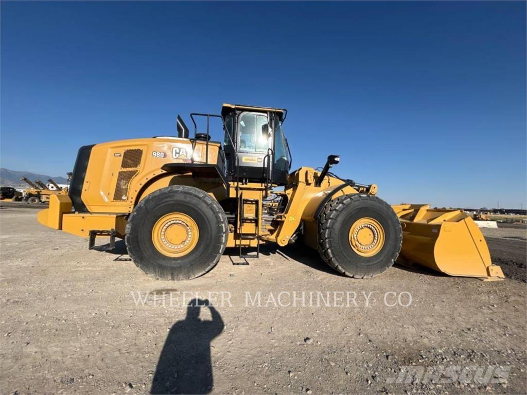 CAT 980 Kolové nakladače