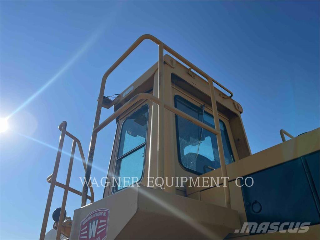 CAT 980C Kolové nakladače