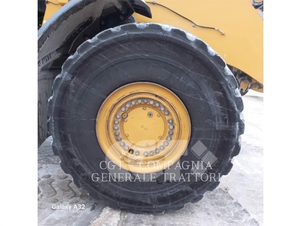 CAT 980M Kolové nakladače