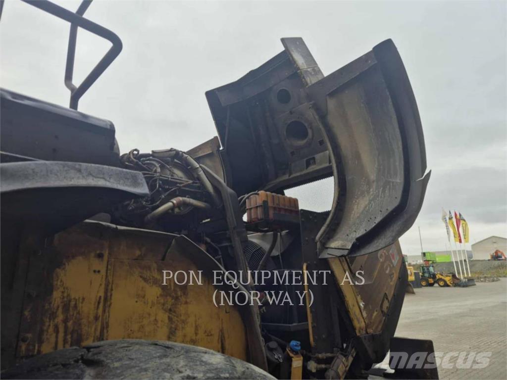 CAT 980M Kolové nakladače