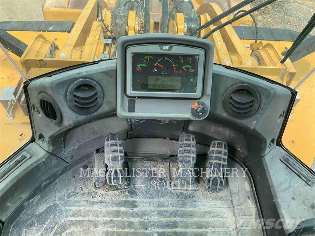 CAT 980M Kolové nakladače