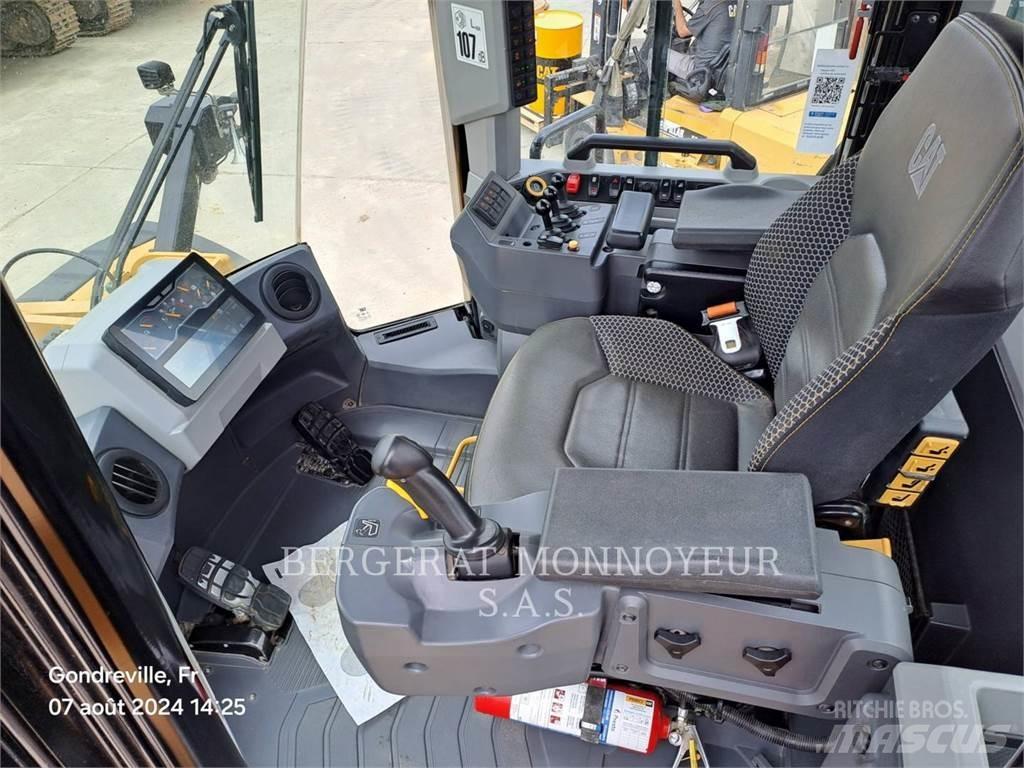 CAT 980XE Kolové nakladače