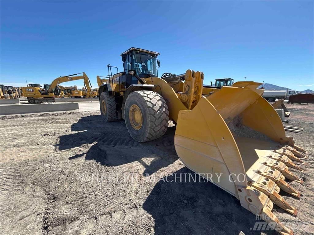 CAT 982 Kolové nakladače