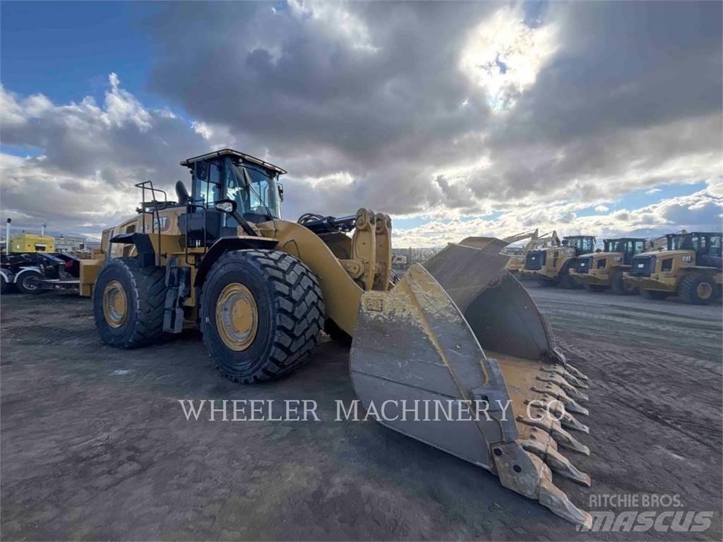 CAT 982 Kolové nakladače