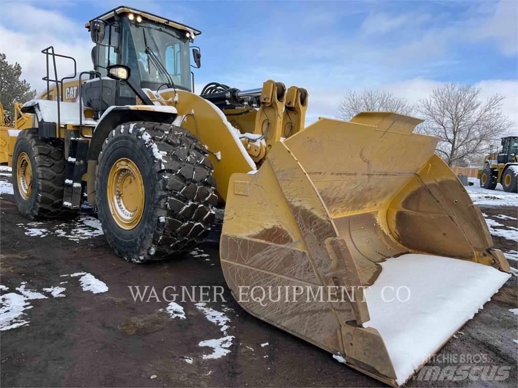 CAT 982 Kolové nakladače