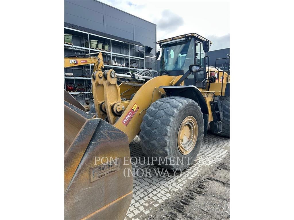 CAT 982-14 Kolové nakladače