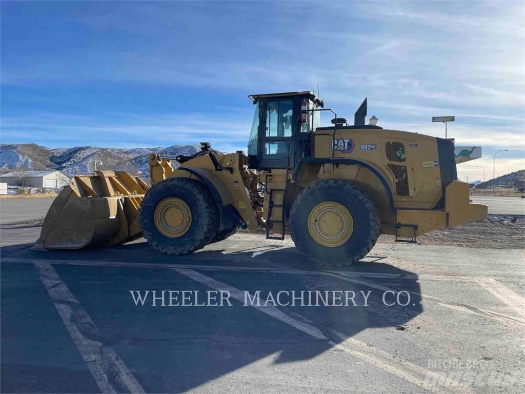 CAT 982 XE Kolové nakladače